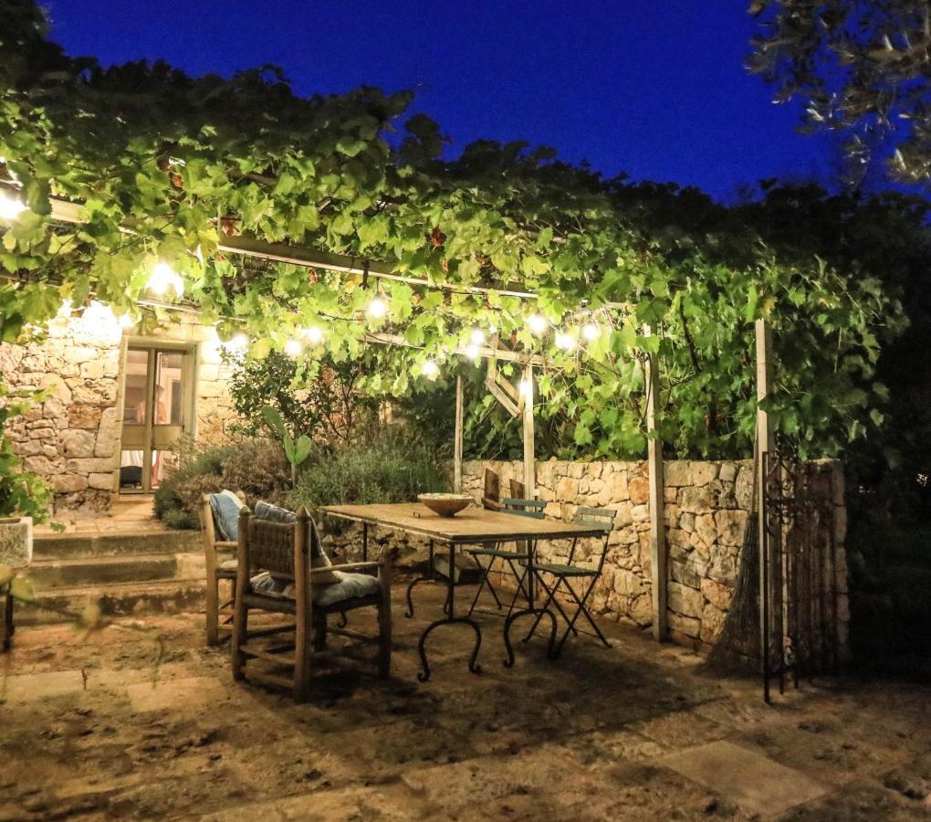 فيلا Trulli Il Geco Sognante سيغلي ميسابيكا المظهر الخارجي الصورة